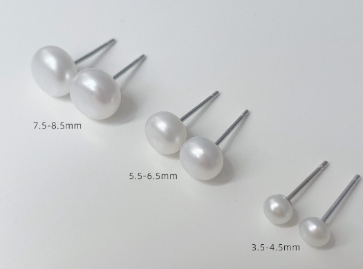 Classic pearl-style stud earrings